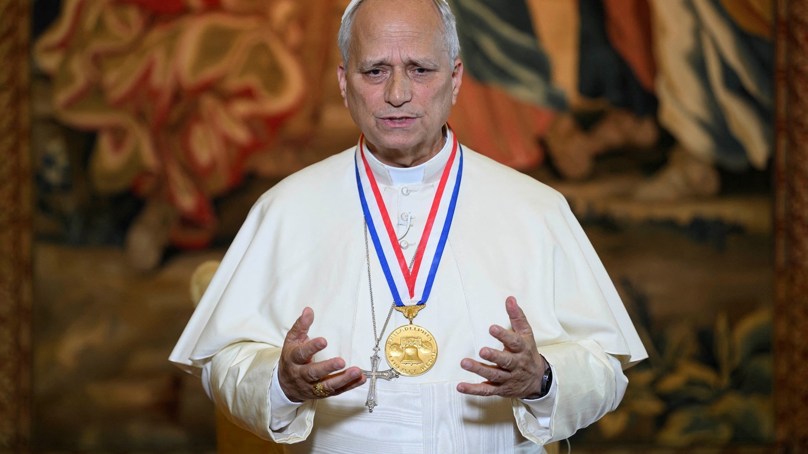 El Papa León XIV pide “unidad” al aceptar la Medalla de la Libertad en una ceremonia en Filadelfia
