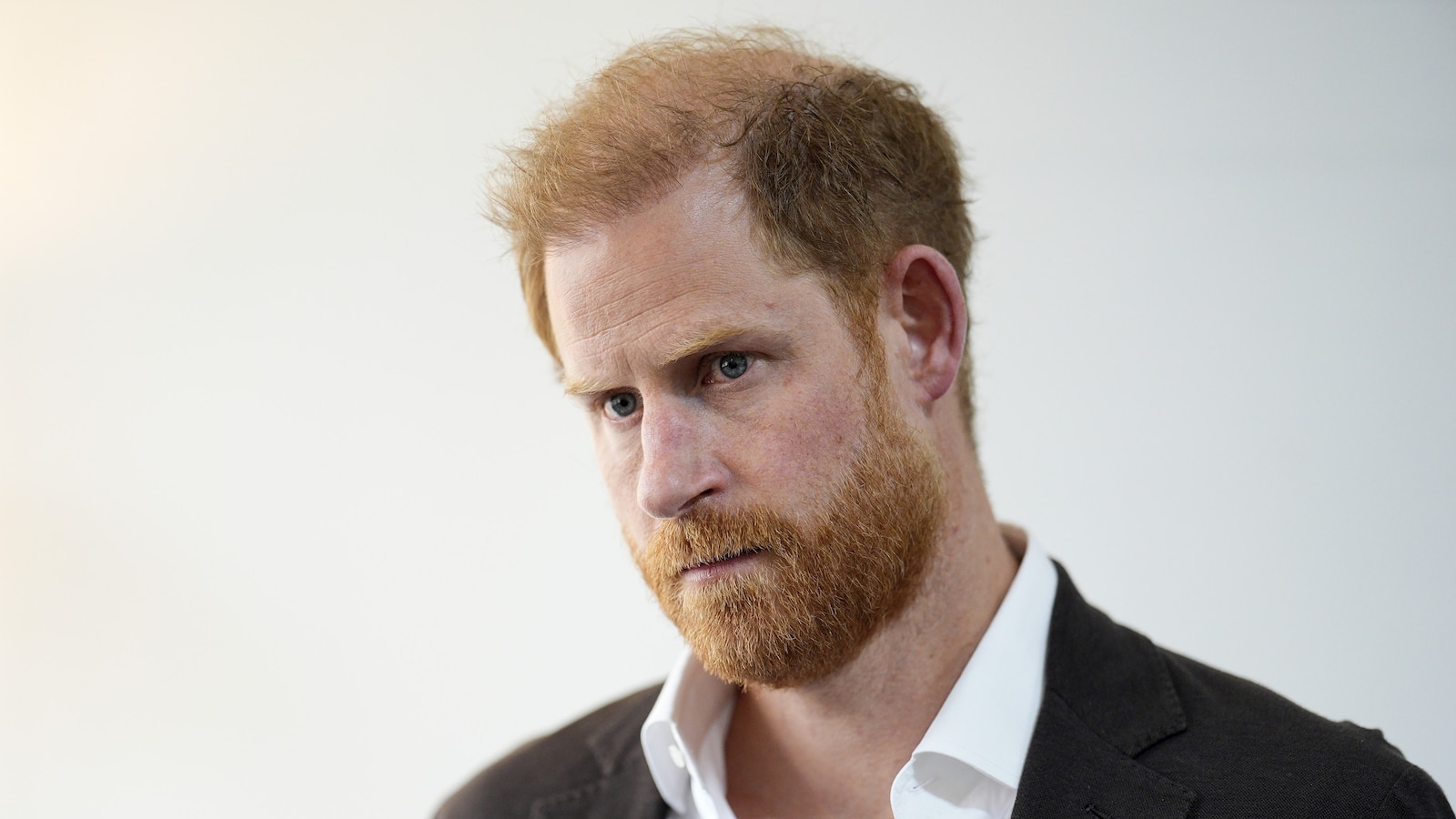 prince-harry-gry-jt-260410_1775844790963_hpMain_16x9.jpg