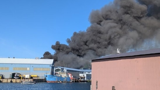 Ballard Fire, Seattle: enorme incendio en un almacén cerca de la calle 42 del noroeste; aparecen videos de miedo