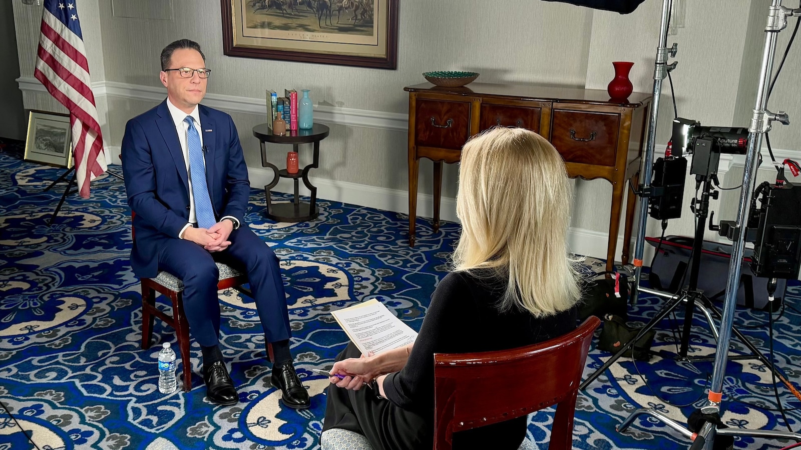 El gobernador Shapiro critica la política arancelaria de Trump tras la reprimenda de la Corte Suprema