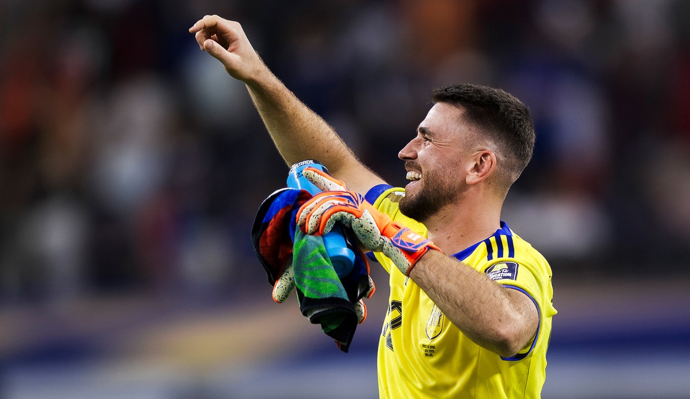El portero español Unai Simón gana el Guante de Oro tras un histórico Mundial
