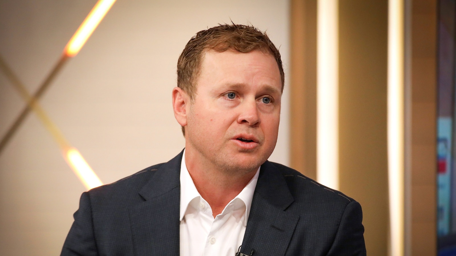 El candidato a la alcaldía de Los Ángeles, Spencer Pratt, responde a los informes de que se hospeda en un hotel de lujo