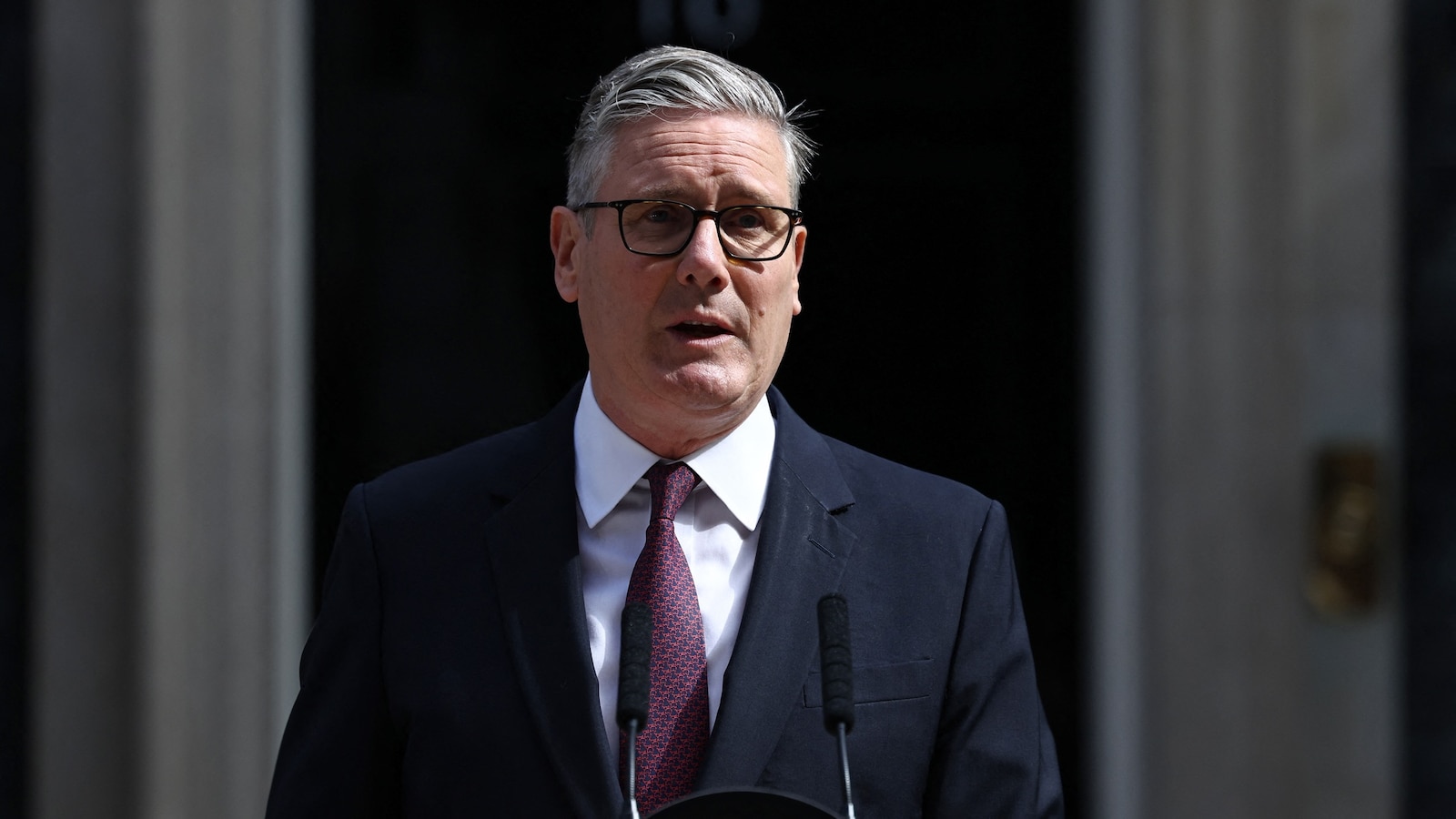 Dimite el primer ministro británico, Keir Starmer