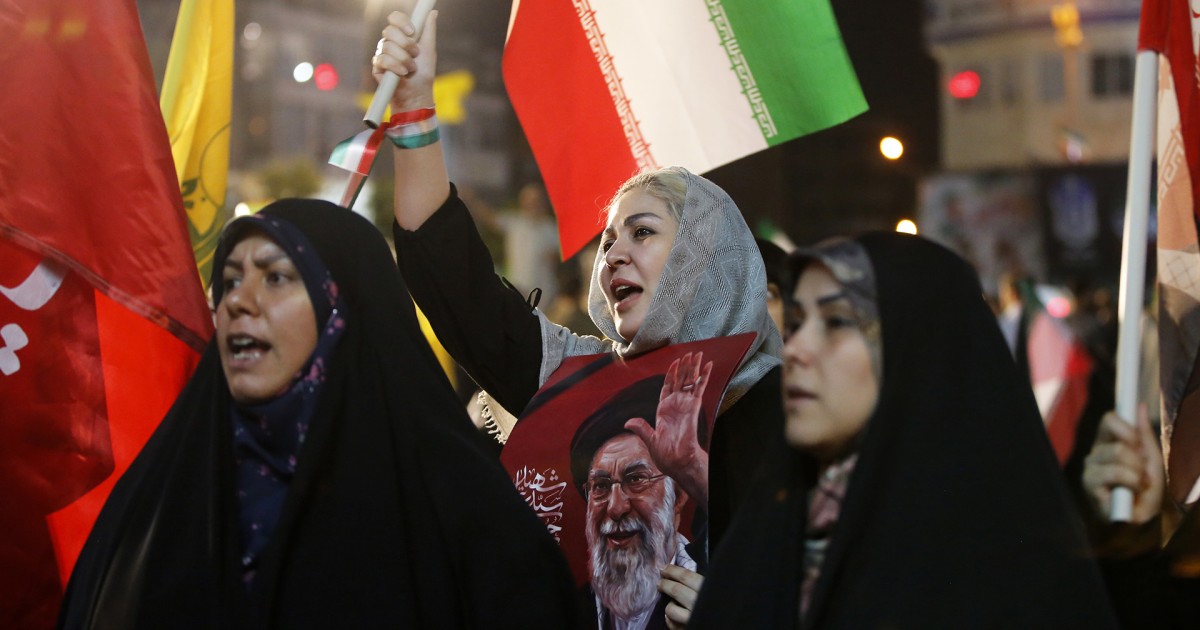 Los iraníes se reúnen en Teherán tras lanzar ataques contra Israel