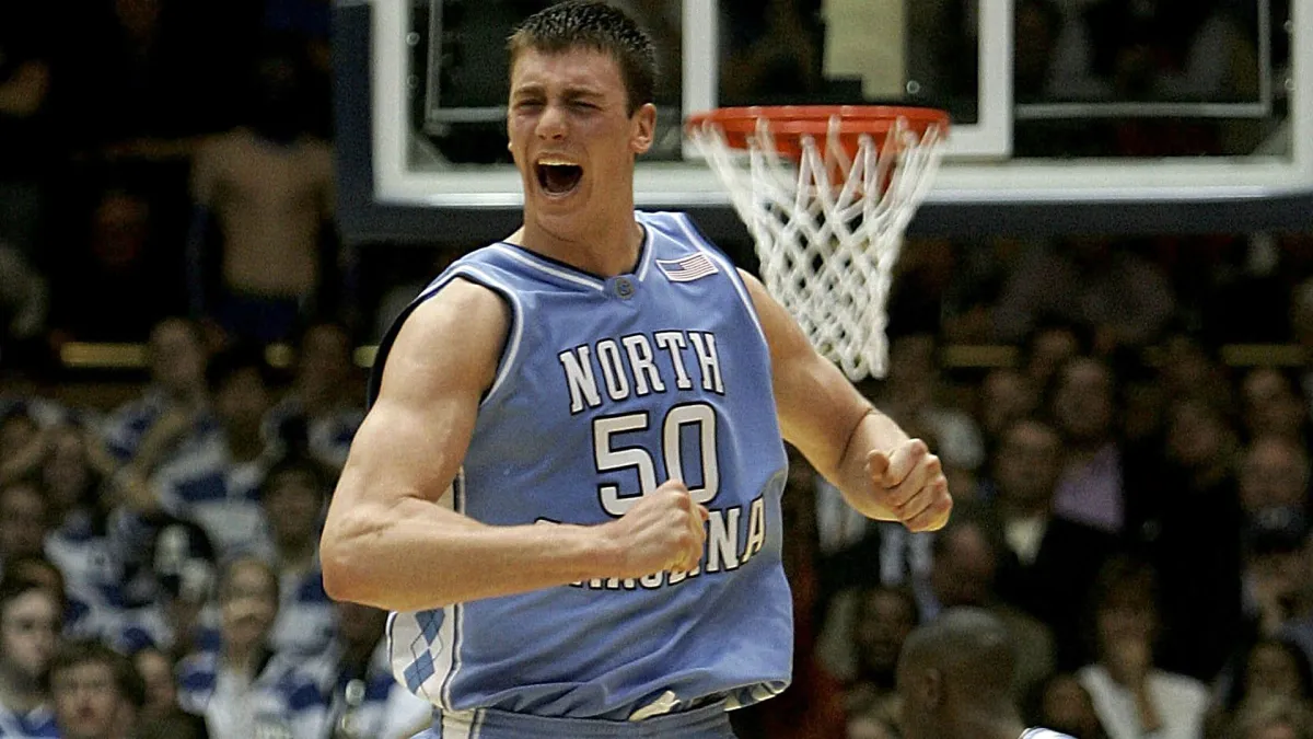 Psycho T: El fuego en Tyler Hansbrough (Archivo SN – 2006)