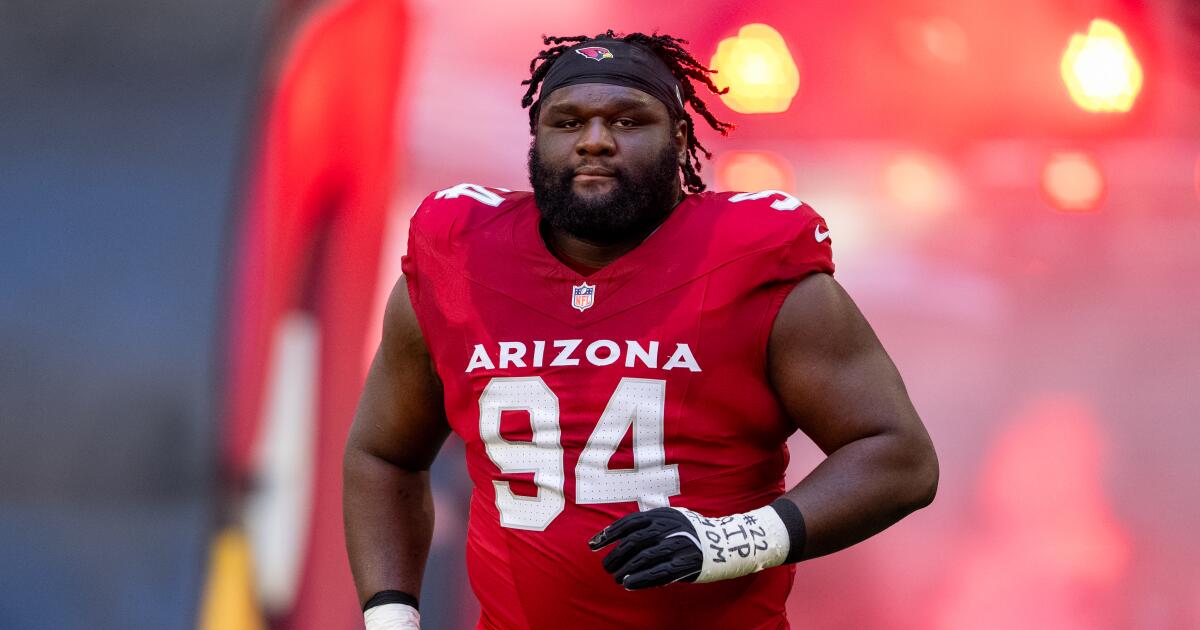 Los Chargers firmaron al ex liniero defensivo de los Cardinals, Dalvin Tomlinson