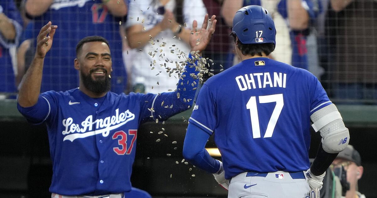 Regresa Teoscar Hernández, Dodgers vencieron a Atléticos con 17 hits
