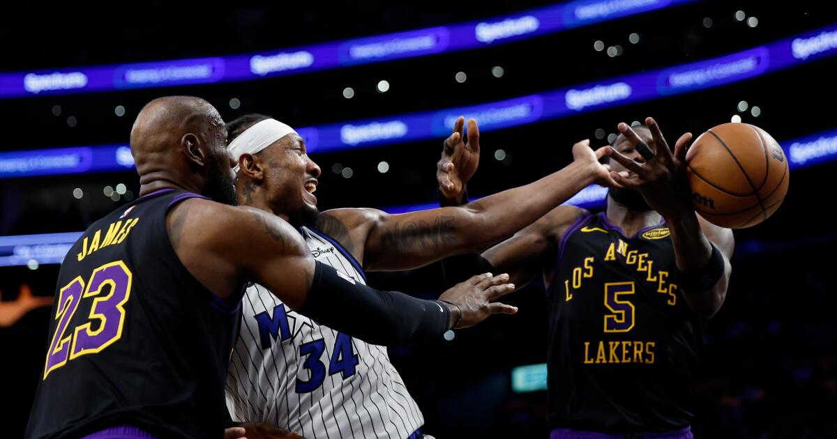 El timbre de LeBron James falla y los Lakers caen ante el Magic