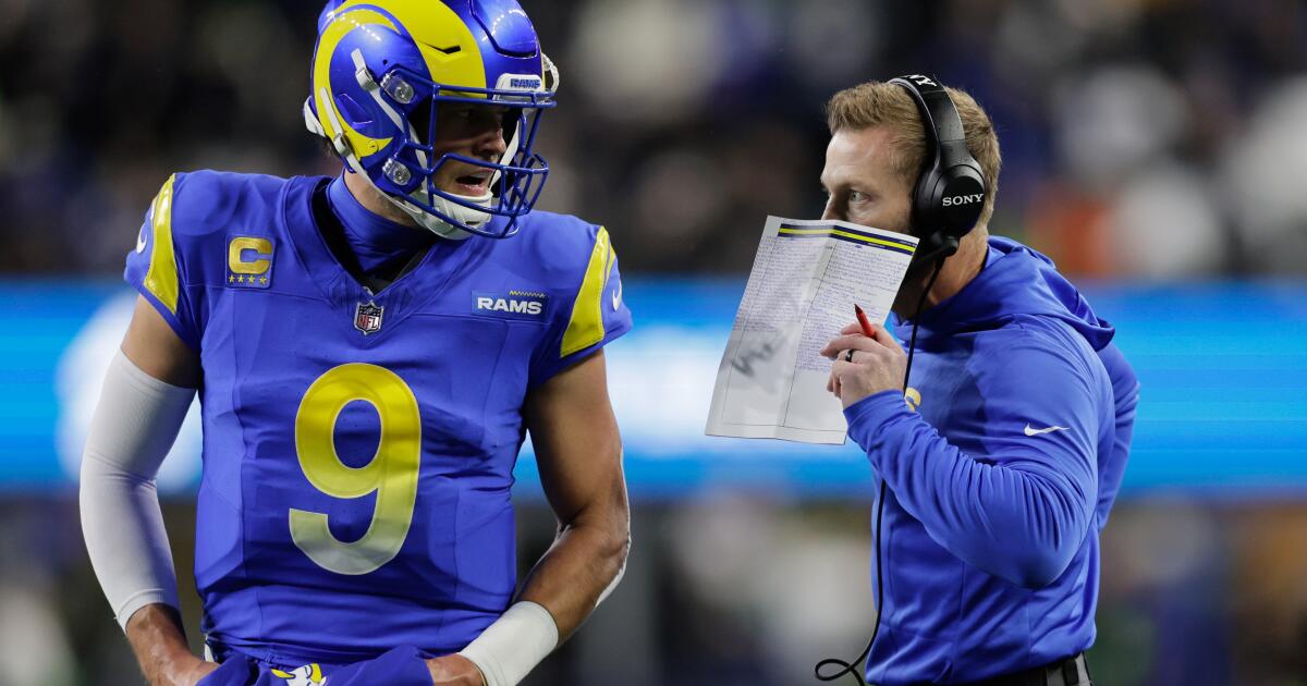 urlhttps3A2F2Fcalifornia-times-brightspot.s3.amazonaws.com2F442F182Fc88550f14dd09e3f1794e2df74032Frams-seahawks-football-81716.jpg