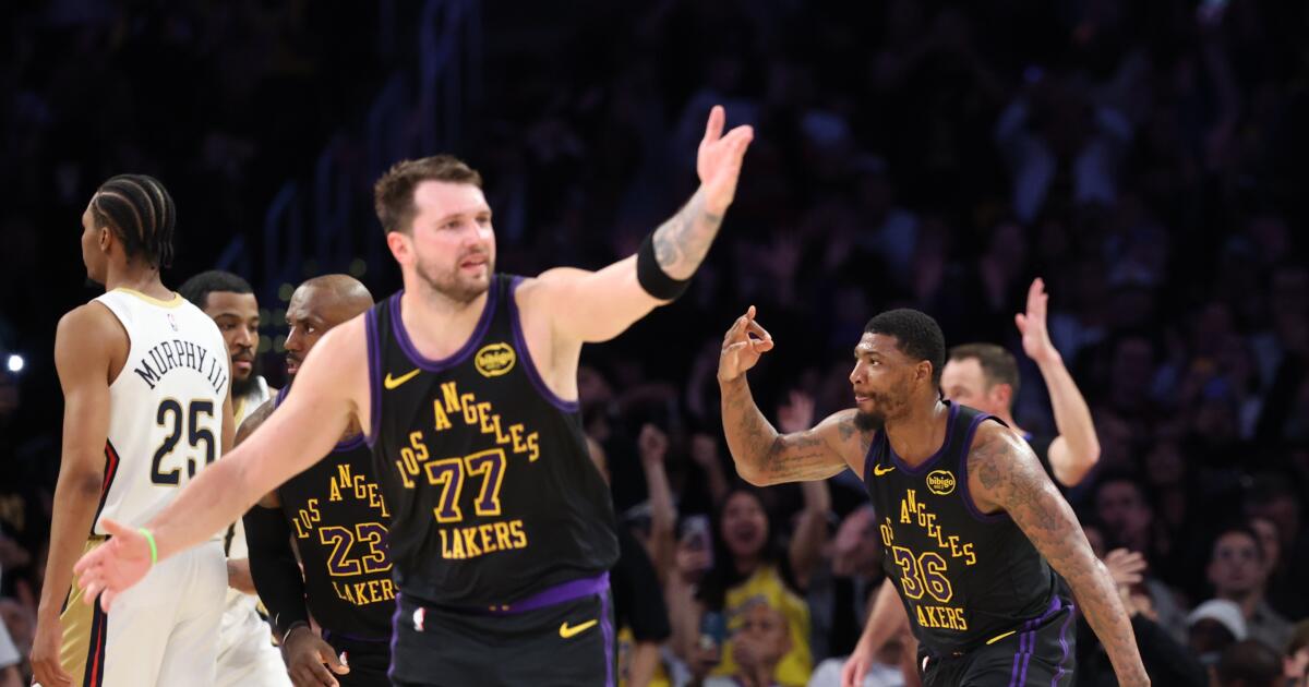 Los Lakers no son nada interesantes en medio del escrutinio de los fanáticos