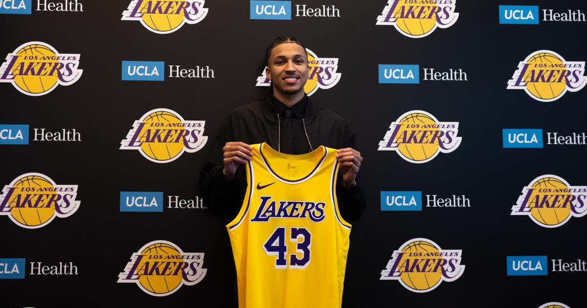 Cameron Carr, seleccionado de primera ronda, firma con el novato de los Lakers