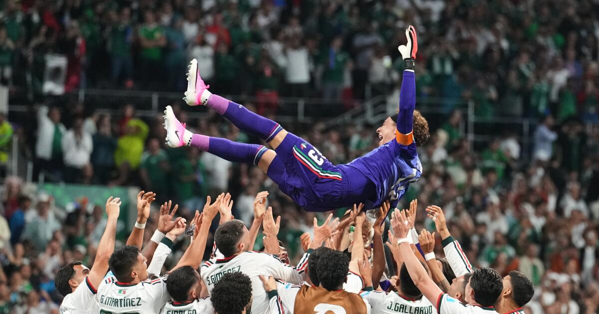 México celebra mágica victoria en el Mundial sobre Chequia