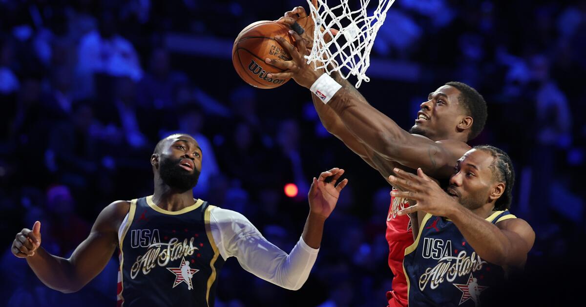 La policía de Beverly Hills interrumpe el evento de la marca Jaylen Brown durante el fin de semana del Juego de Estrellas de la NBA