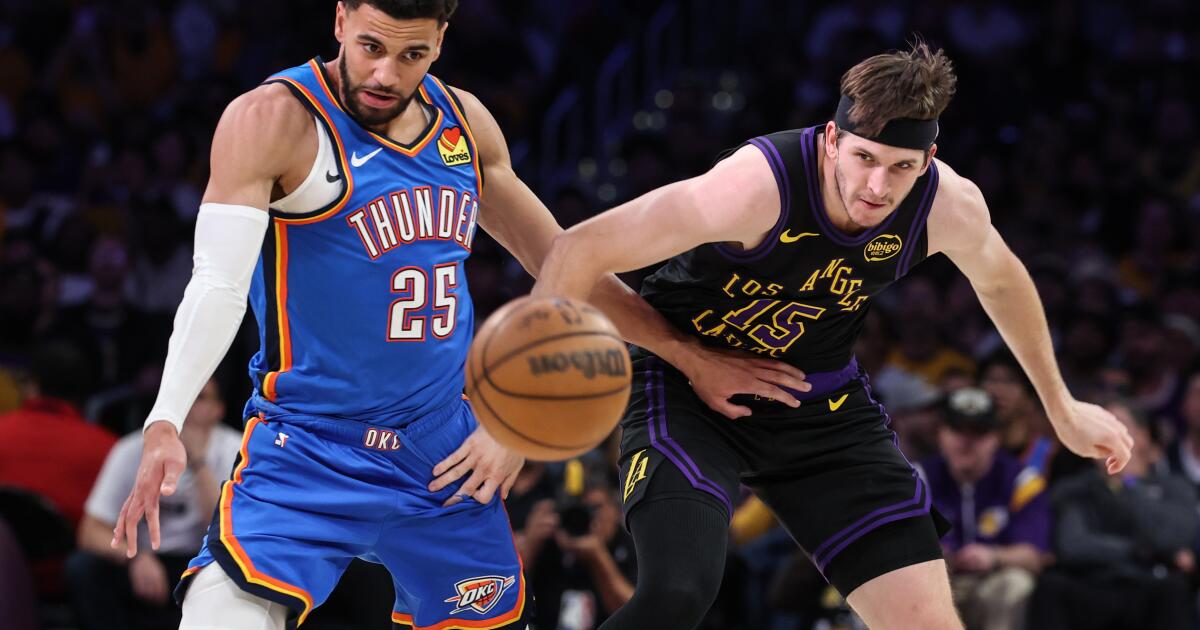 urlhttps3A2F2Fcalifornia-times-brightspot.s3.amazonaws.com2F7f2F2d2F649e5e18452587febea5ad53d83b2F1553608-sp-nba-conference-semis-lakers-thunder-game-four-5545.jpg
