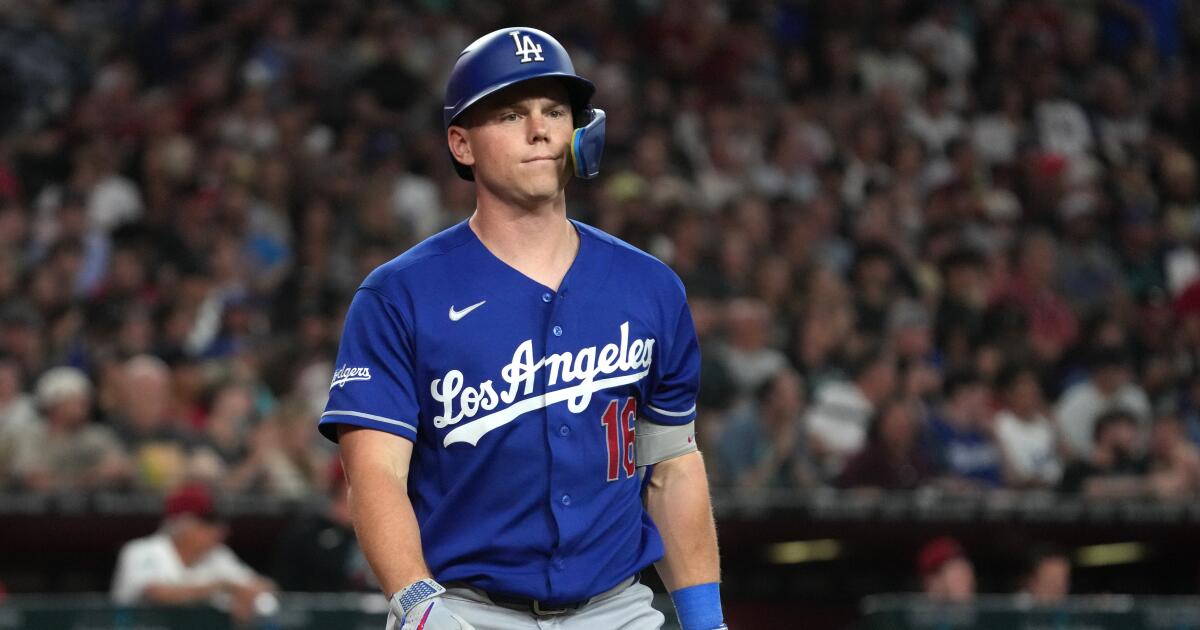 urlhttps3A2F2Fcalifornia-times-brightspot.s3.amazonaws.com2F822Ff32F36d5ee014bb6abf81de2a20b7a982Fdodgers-diamondbacks-baseball-415-1.jpg