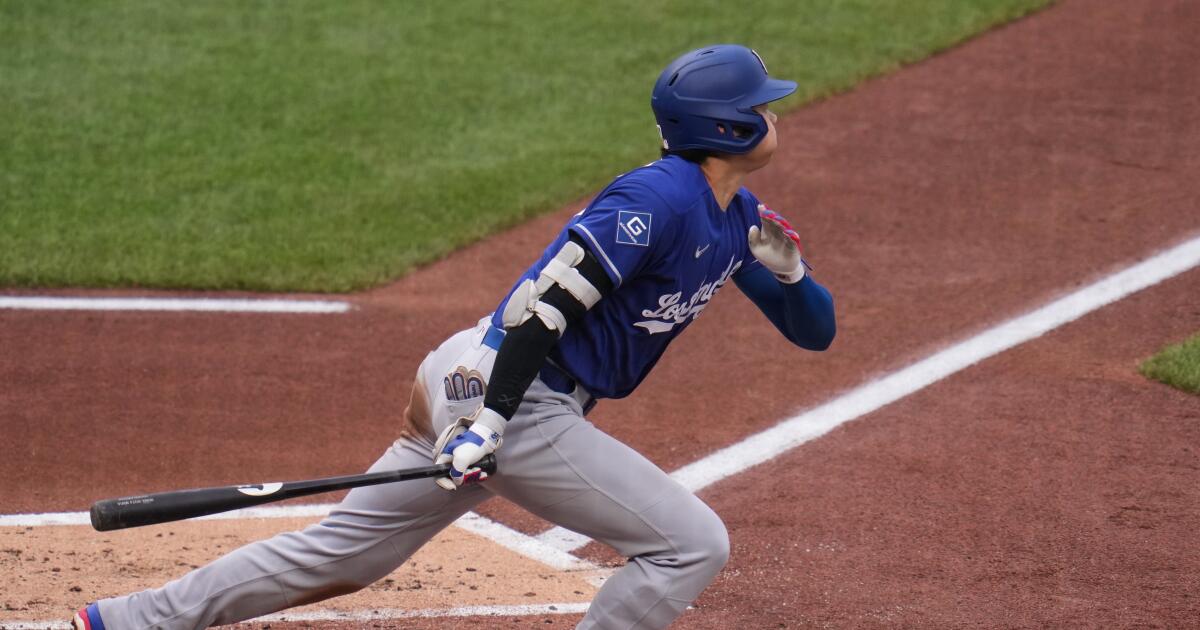 urlhttps3A2F2Fcalifornia-times-brightspot.s3.amazonaws.com2F892F772F62919b6242eba376e5d6b7128ce52Fdodgers-pirates-baseball-74652.jpg