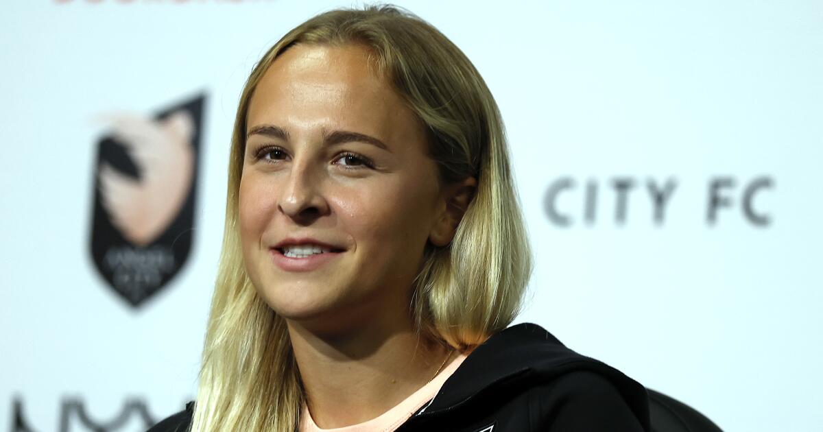 Angel City abre quinta temporada con victoria dominante sobre Chicago