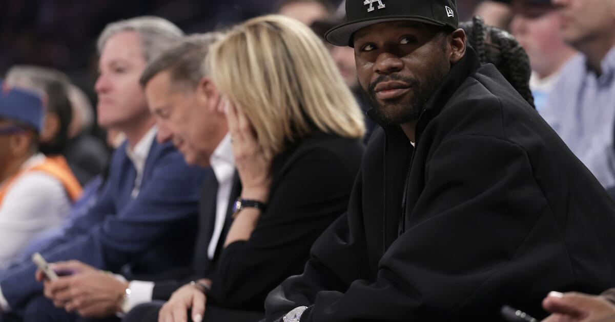 Floyd Mayweather suma otra pelea a su agenda