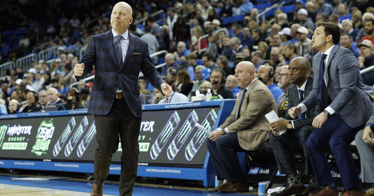 Cartas: Disculpas o no, el entrenador de UCLA, Mick Cronin, debe irse