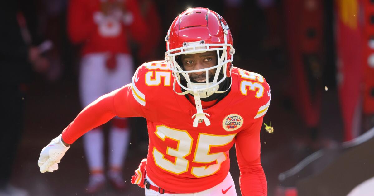 Los Rams acuerdan negociar con el ex apoyador de los Chiefs, Jaylen Watson
