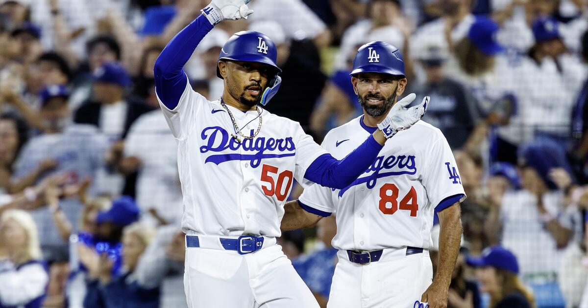 Sencillo de Mookie Betts en la octava entrada le da a los Dodgers la victoria sobre los Rockies