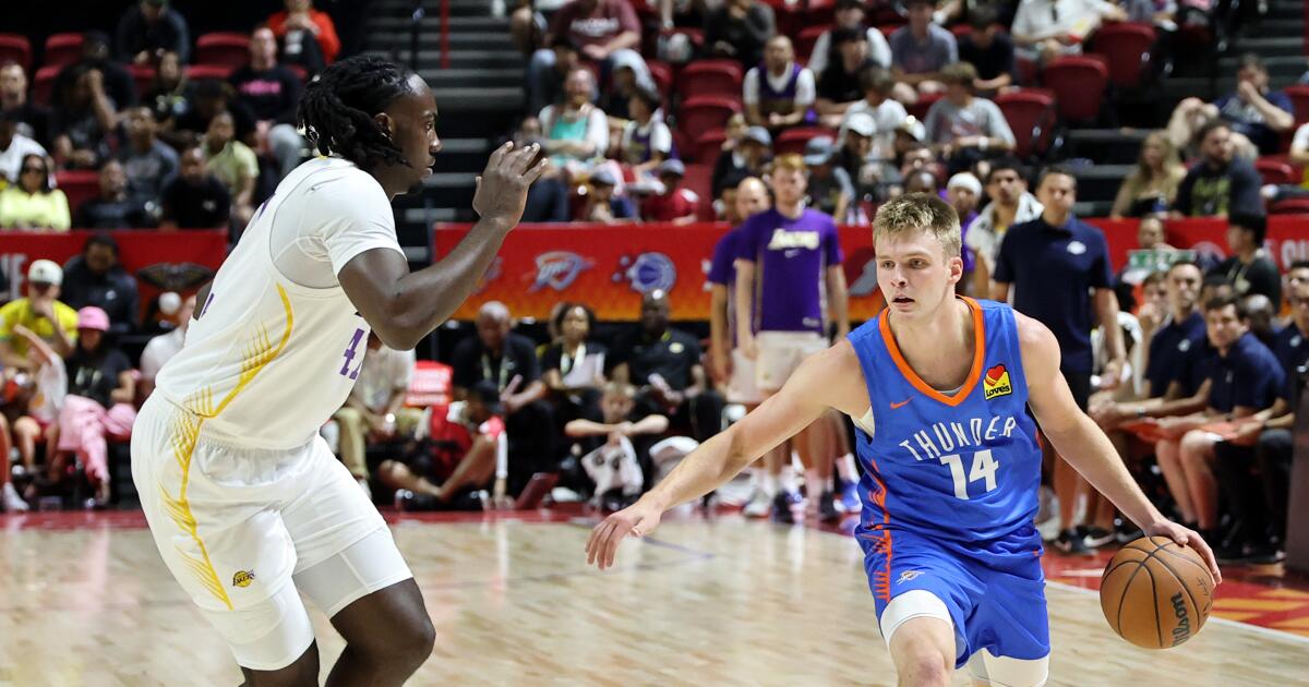 Arthur Kaluma de los Lakers anota 34 puntos en una actuación estelar
