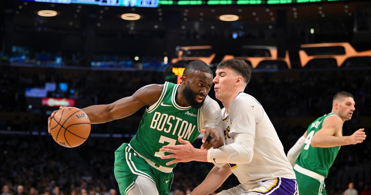 Ante los ojos de Pat Riley, los Lakers pierden la rivalidad con los Celtics