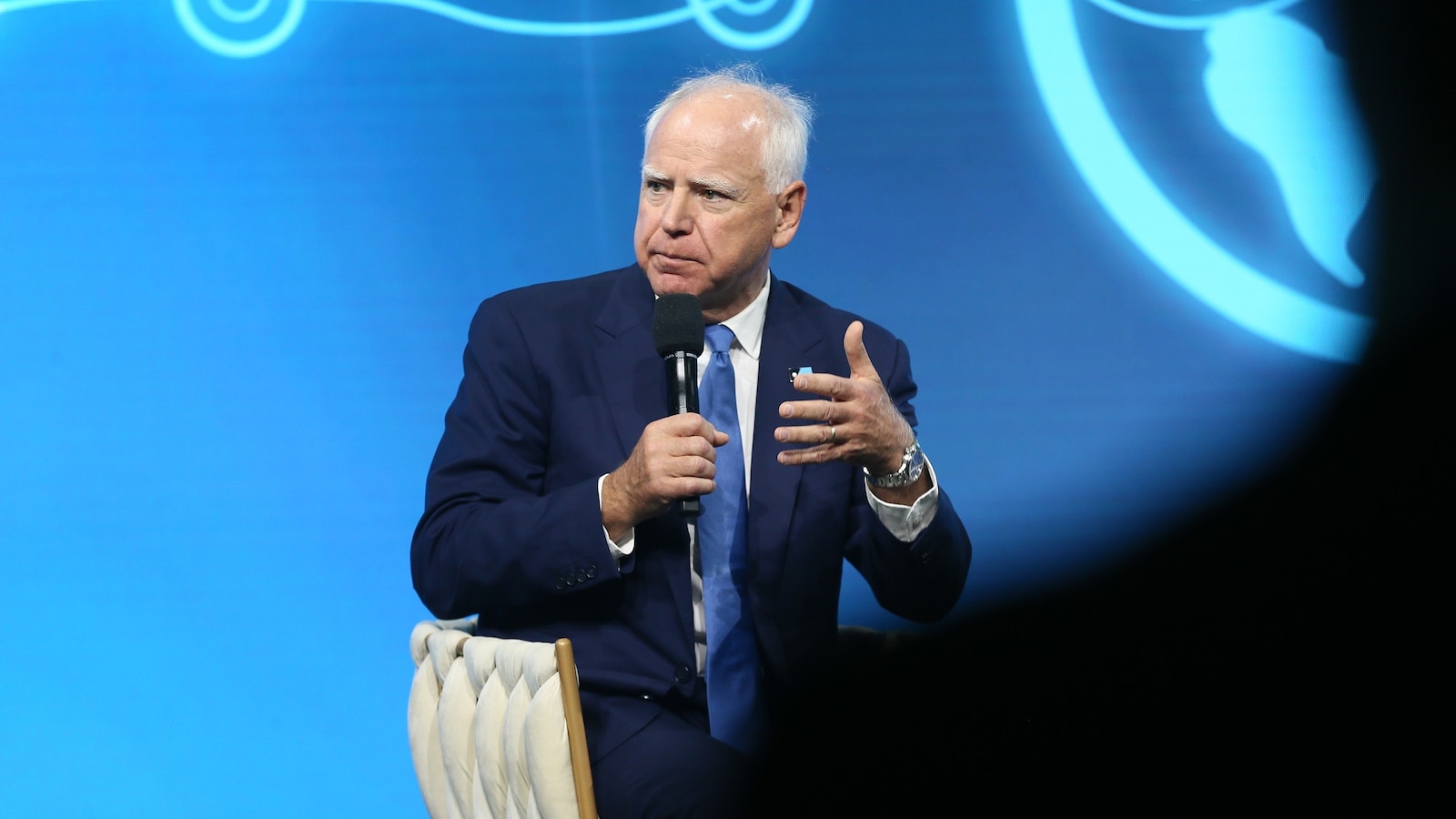 Juez federal emite citaciones del Departamento de Justicia a Tim Walz y otros funcionarios de Minnesota