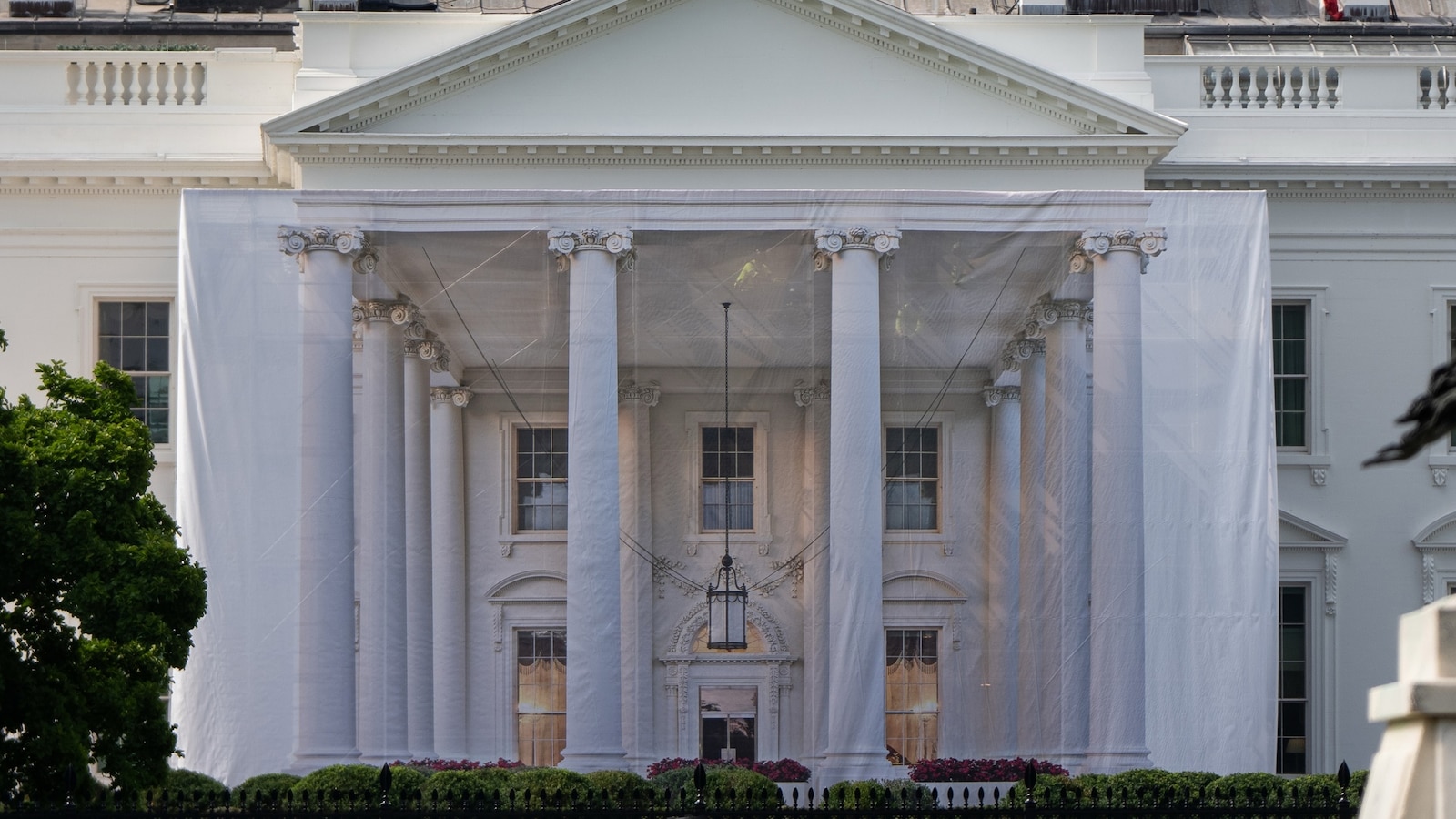 La entrada de la Casa Blanca sufre “mejoras y modernizaciones de seguridad”