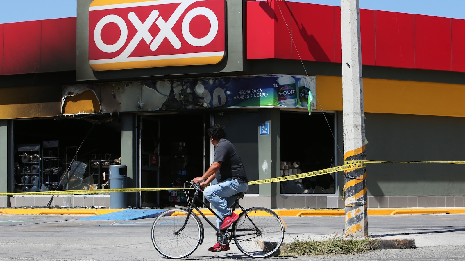 México teme más violencia después de que el ejército matara al líder del poderoso cártel de Jalisco