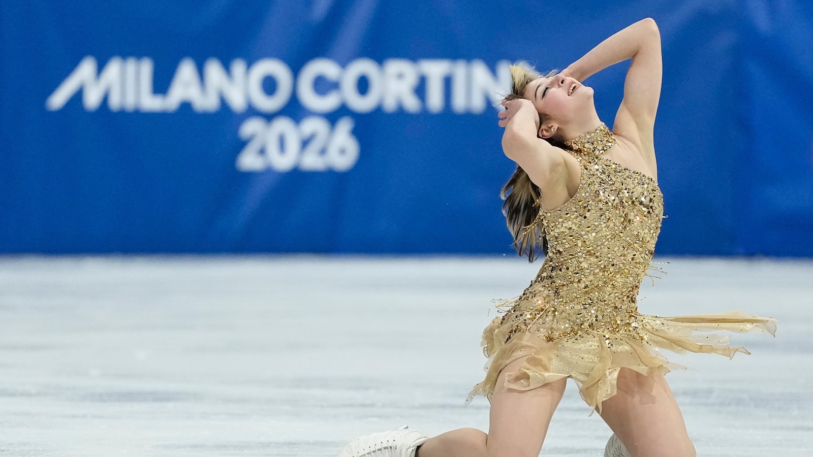 Alysa Liu le da a Estados Unidos su primera medalla de oro olímpica en patinaje artístico femenino en 24 años