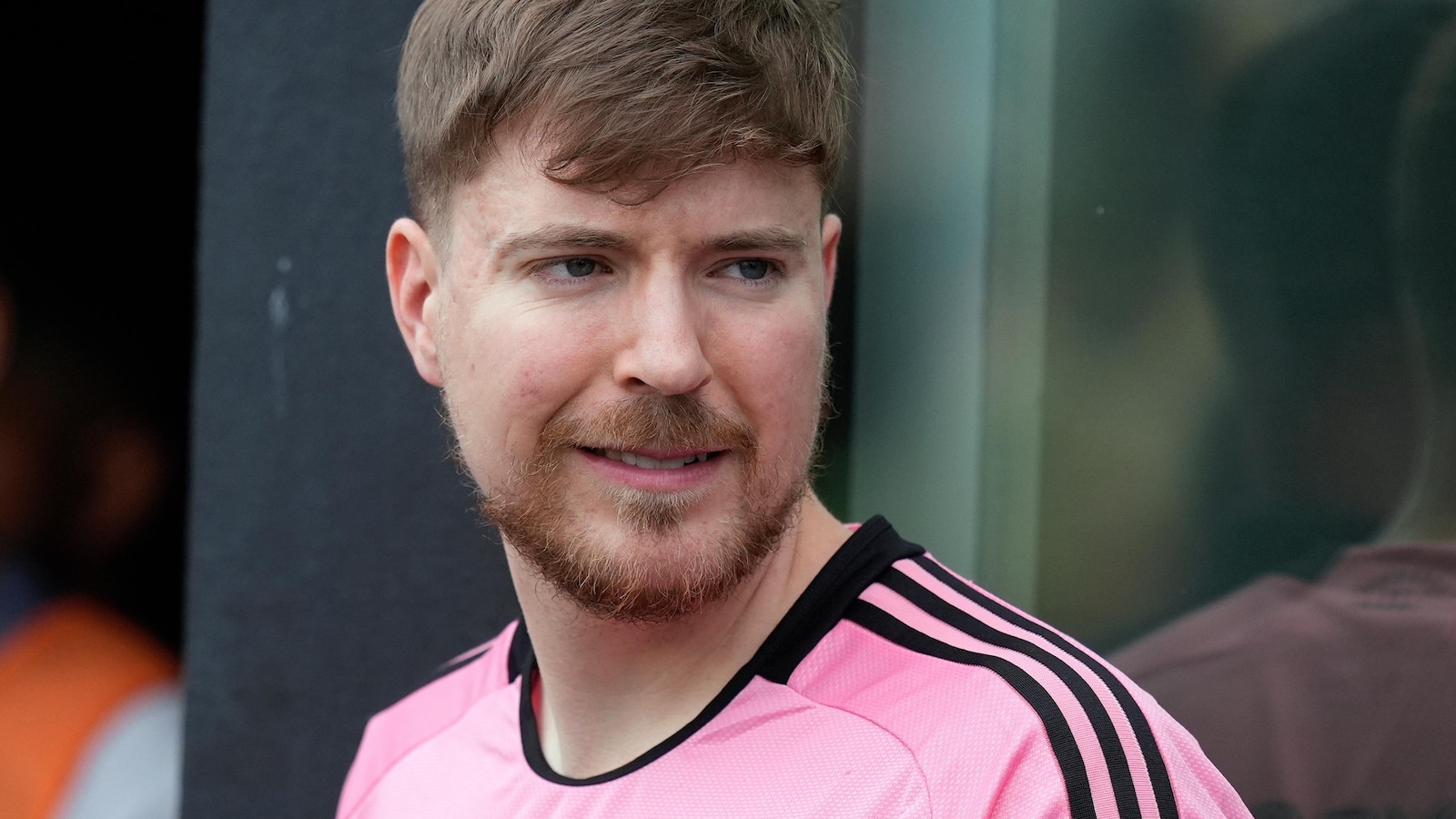 La compañía de MrBeast despidió al editor de video después de que Kalshi acusara a un empleado de uso de información privilegiada