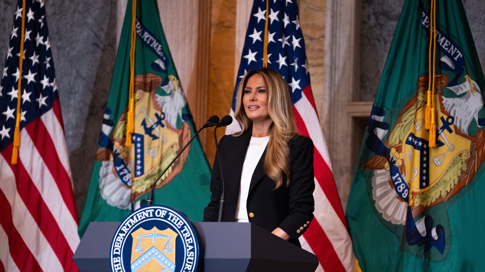 Melania Trump revela escisión de cuentas de Trump para niños adoptados